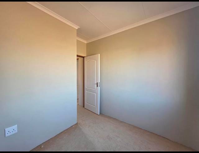 2 BEDROOM HOUSE FOR SALE IN BUHLE PARK